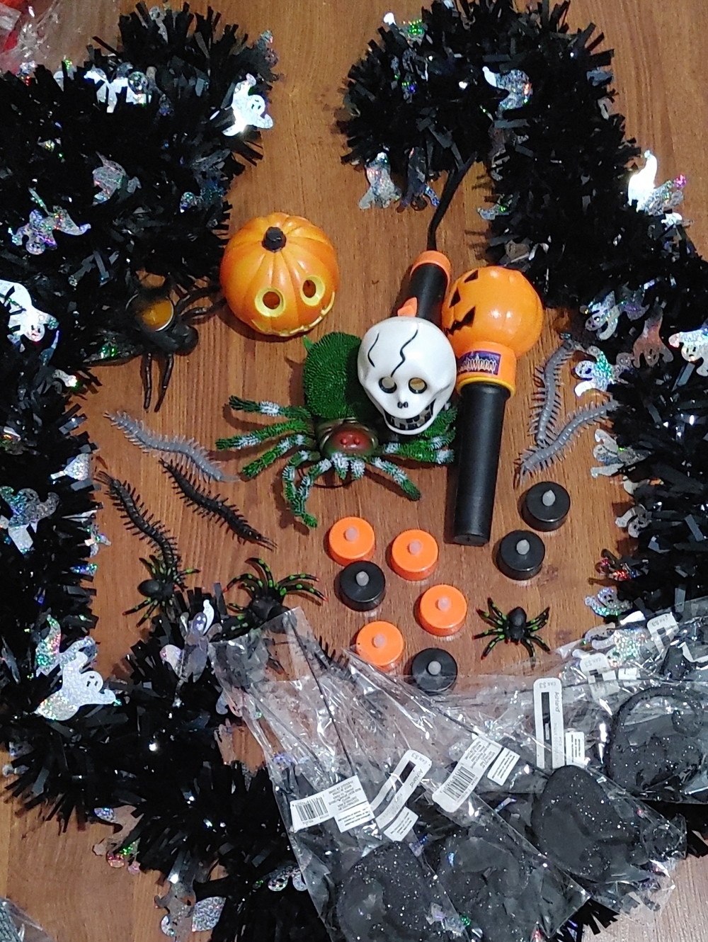 Halloween Decor Set - Black & Orange